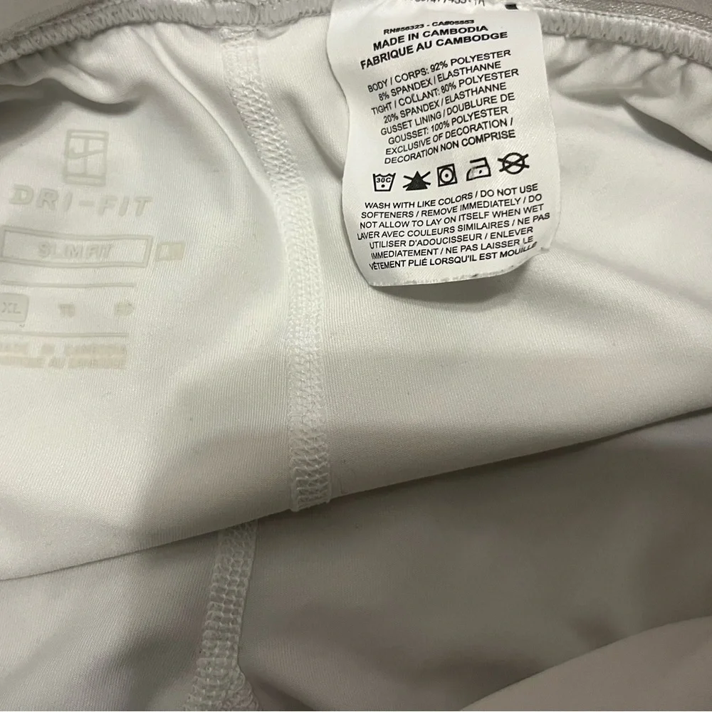 Nike girls white flowy tennis golf skirt skort kids xl women’s XS/small